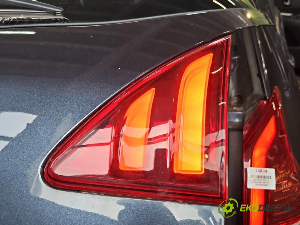 Peugeot 3008 I 2009-2016 2.0 hdi 150 HP manual 110 kW 1997 cm3 5- svetlo / reflektor zadné pravé kufrové dvere 9805511280