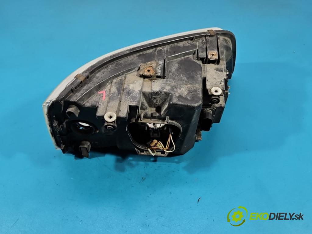 Vw Transporter T5 2003-2015 1.9 tdi 105 HP manual 77 kW 1896 cm3 5- Reflektor: ľavý 0301191301 (Kľučka dverí ostatné)