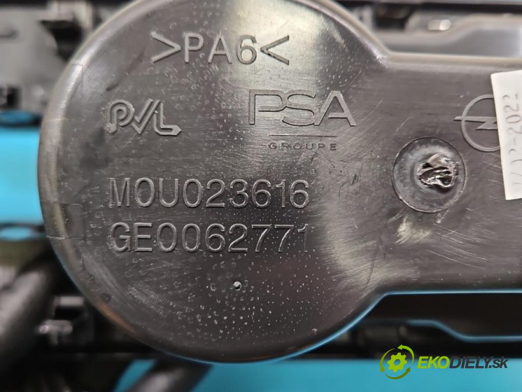 Opel Mokka B 2020- 1.5 cdti 110 HP manual 81 kW 1499 cm3 5- Rukojeť: na nápoje: 9835015180 (Držiak (úchyt) na nápoje)