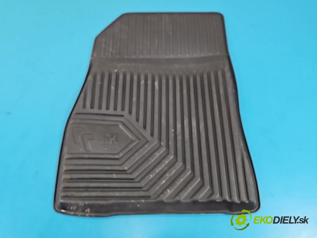 Nissan Juke I 2010-2019 1.2 T 116 hp manual 85 kW 1197 cm3 5- Koberce: 77409002