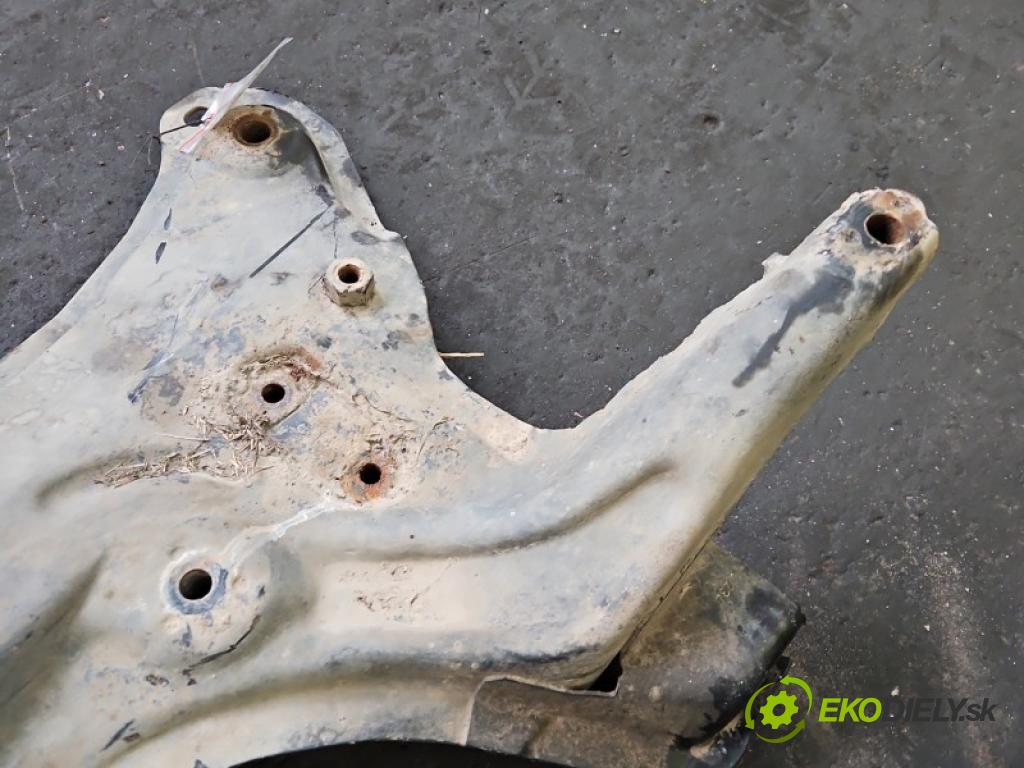 Fiat Panda II 2003-2012 1.2 8V 60 hp manual 44 kW 1242 cm3 5- výztuha motoru