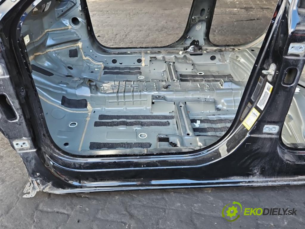 Opel Mokka B 2020- 1.5 cdti 110 hp manual 81 kW 1499 cm3 5- práh levý  (Karoserie ostatní)