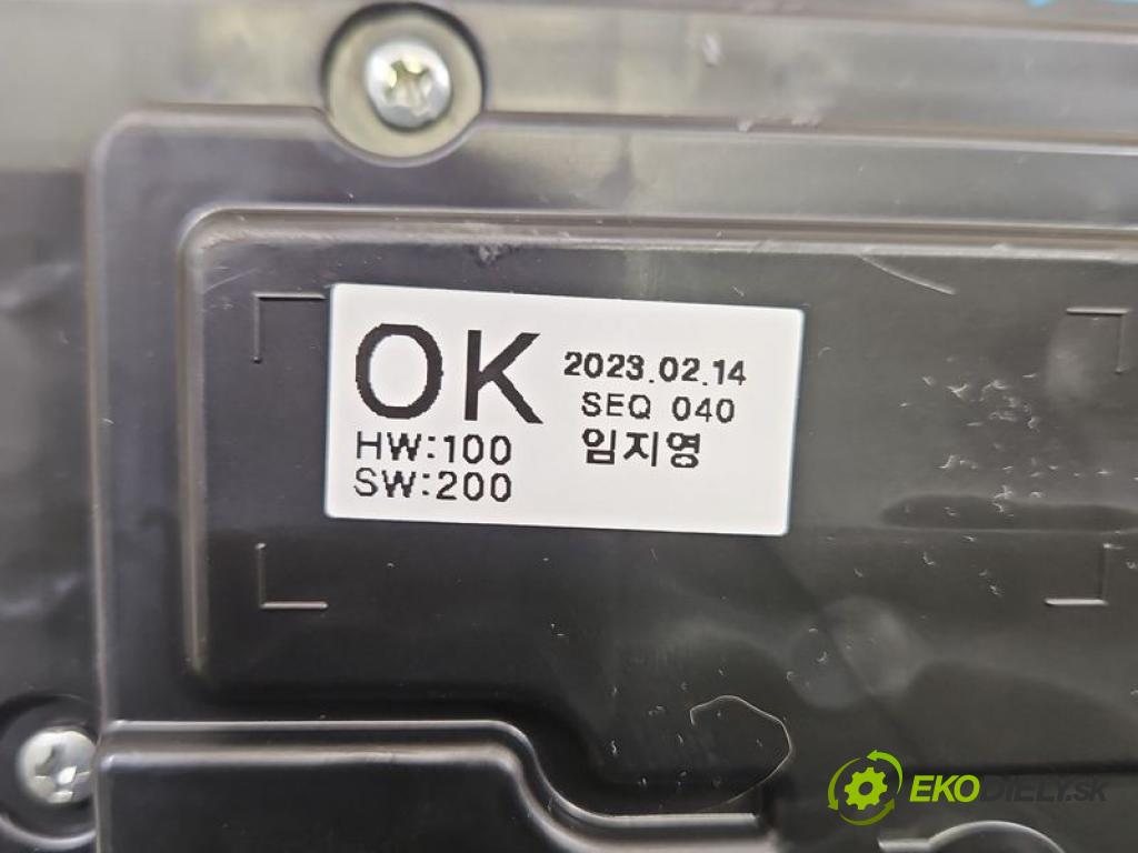 Hyundai i20 III 2020- 1.0 T 100 HP manual 73.5 kW 998 cm3 5- prístrojovka/ budíky  (Prístrojová doska)