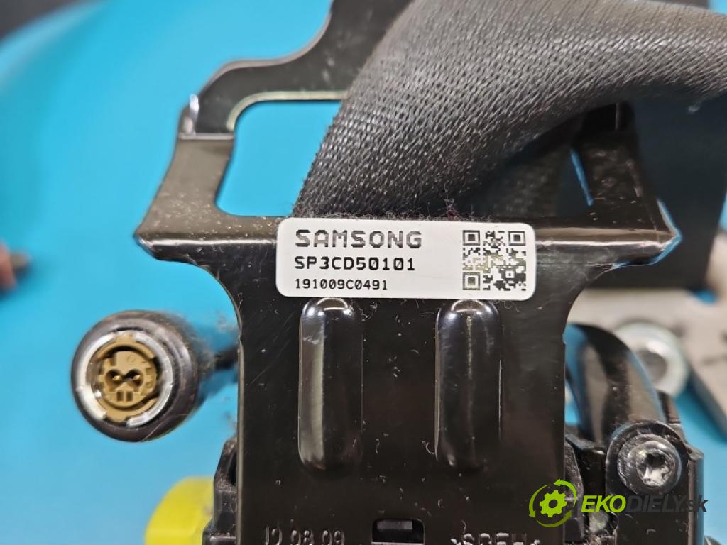Kia Ceed III 2018- 1.6 CRDI 136 HP manual 100 kW 1598 cm3 5- pas bezpečnosť: predné ľavý 88810J7000ED