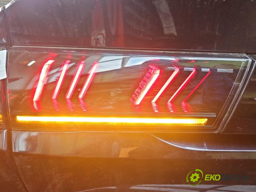 Peugeot 508 II 2018- 2.0 hdi 177 HP automatic 130 kW 1997 cm3 5- svetlo / reflektor zadné ľavé kufrové dvere 9813508280