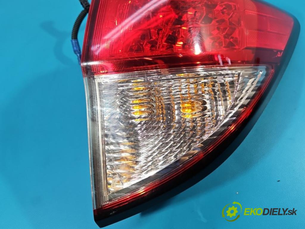 Honda HR-V II 2013-2021 1.6 i-DTEC 120 hp manual 88 kW 1597 cm3 5- světlo zadní pravé blatník: