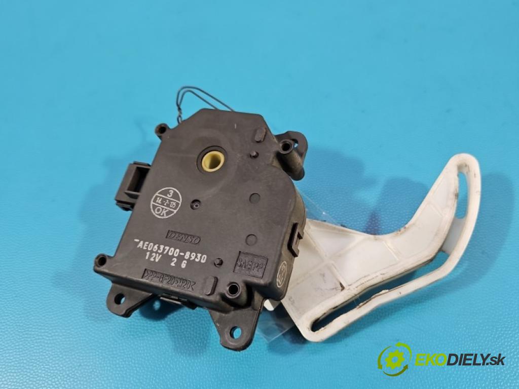 Toyota Corolla Verso II 2004-2009 2.0 D4D 116 HP manual 85 kW 1995 cm3 5- motor: kúrenia AE063700-8930