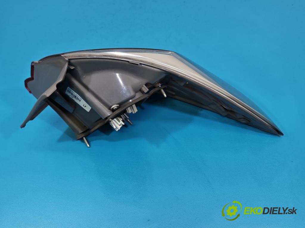 Toyota Corolla E16/E18  2013-2019 1.6 16V 132 hp automatic 97 kW 1598 cm3 4- světlo zadní levé blatník: 81560-02A80