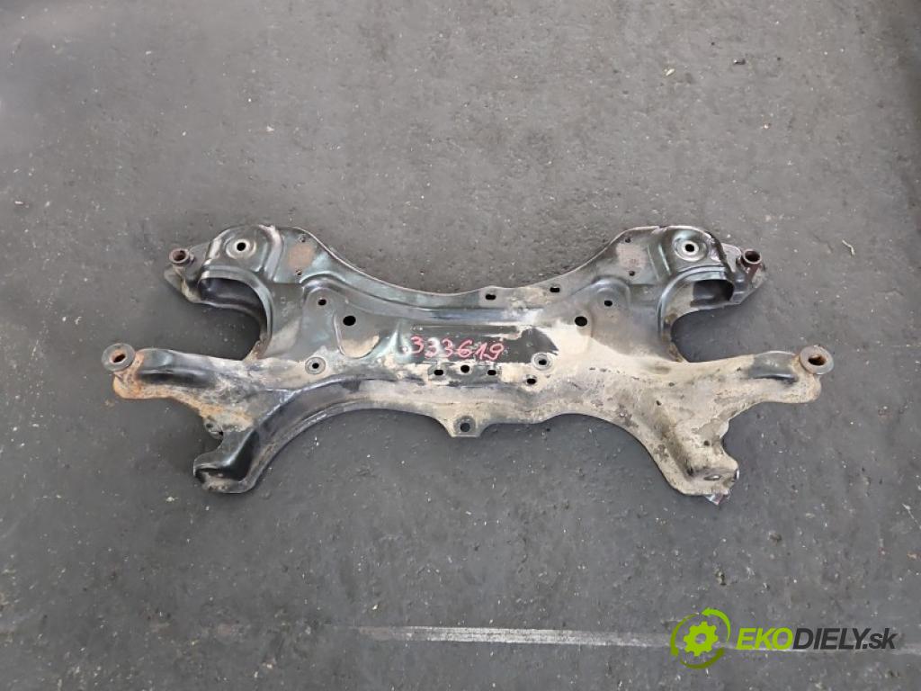 Toyota Corolla Verso II 2004-2009 2.0 D4D 116 HP manual 85 kW 1995 cm3 5- výstuha motora 