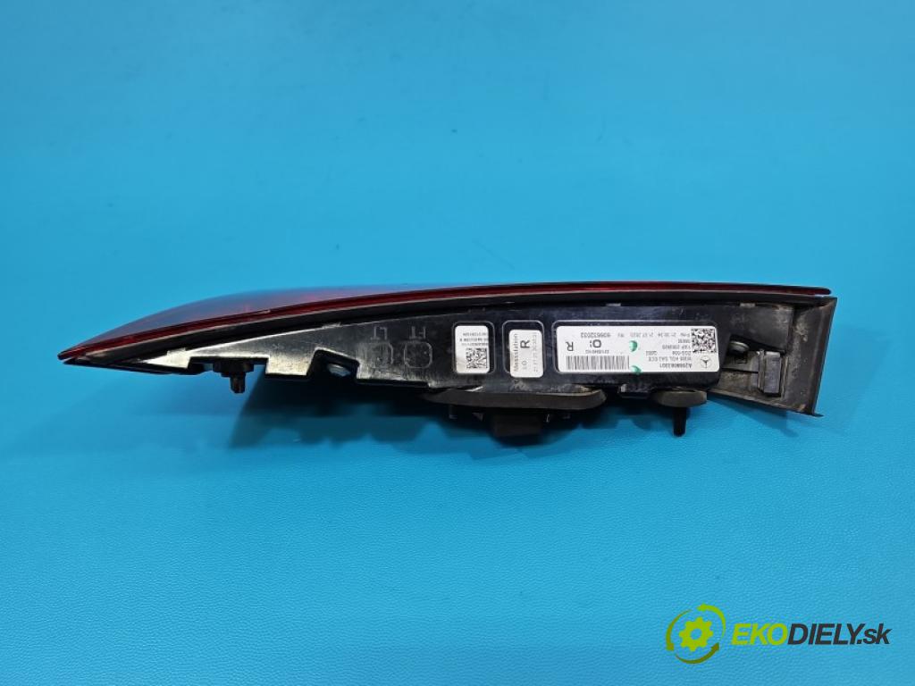 Mercedes C W206 2021- 1.5 T 254915 170 HP automatic 125 kW 1496 cm3 4- svetlo / reflektor zadné pravé kufrové dvere A2069063301