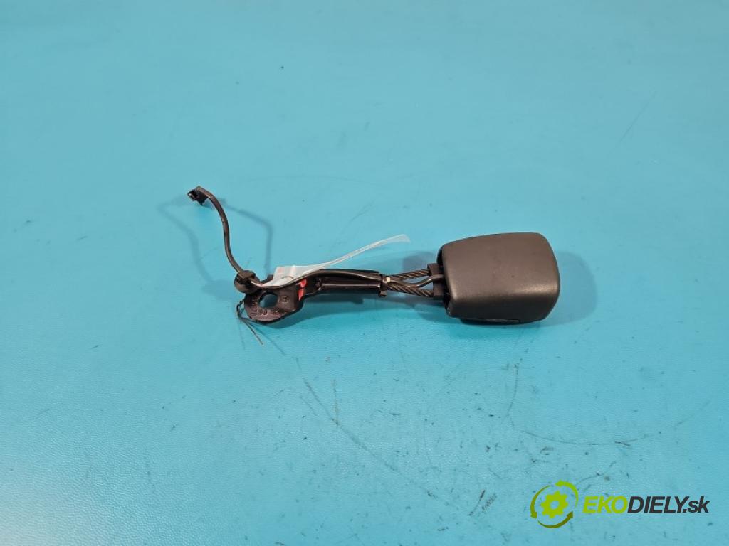 Mercedes C W206 2021- 1.5 T 254915 170 hp automatic 125 kW 1496 cm3 4- stěna bezpečnost přední pravý