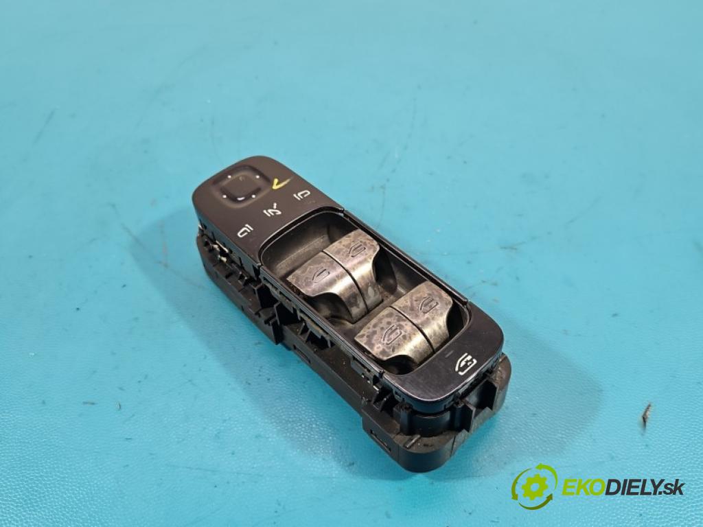 Mercedes C W206 2021- 1.5 T 254915 170 hp automatic 125 kW 1496 cm3 4- Přepínač oken zpětných zrcátek A2069008815