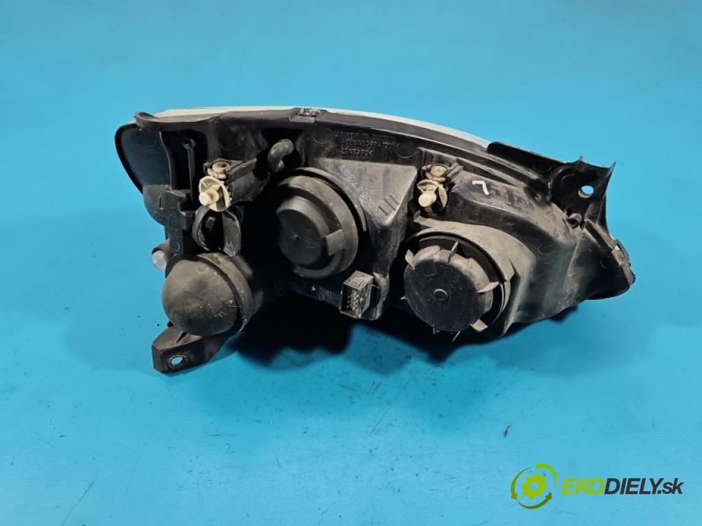 Opel Corsa C 2000-2006 1.0 12V 60 HP manual 44 kW 998 cm3 3- Reflektor: ľavý  (Kľučka dverí ostatné)