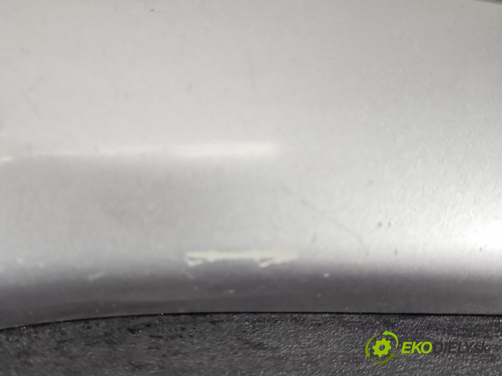 Mitsubishi Outlander II 2006-2013 2.0 DI-D 140 HP manual 103 kW 1968 cm3 5- Čalounictví: dvere predné ľavé
