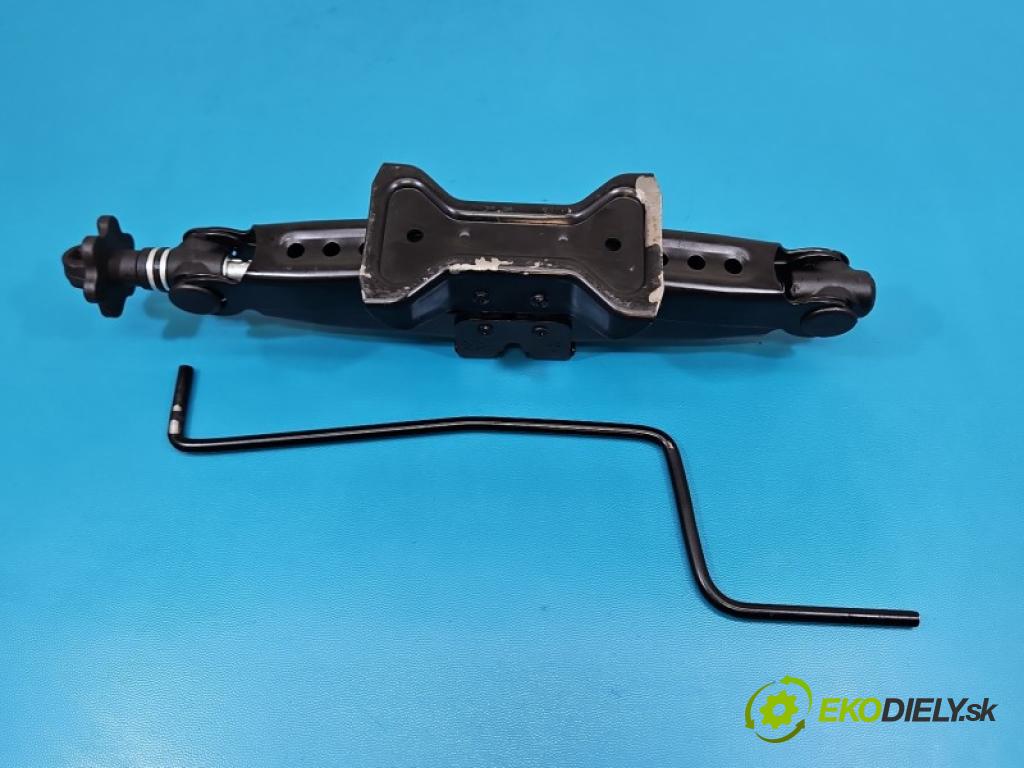 Toyota Corolla E16/E18  2013-2019 1.6 16V 132 hp automatic 97 kW 1598 cm3 4- mechanismus stahování automobilový
