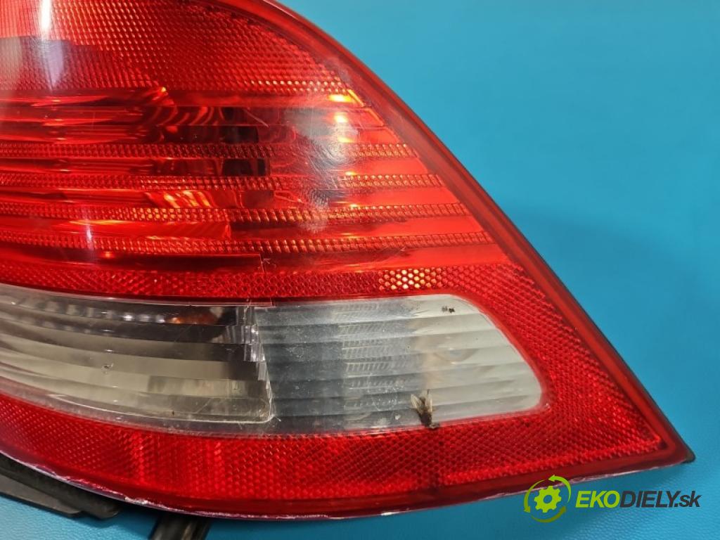 Saab 9-3 II 2002-2012 2.0 T 209KM manual 154 kW 1998 cm3 4- svetlo / reflektor zadné pravé blatník 12785761