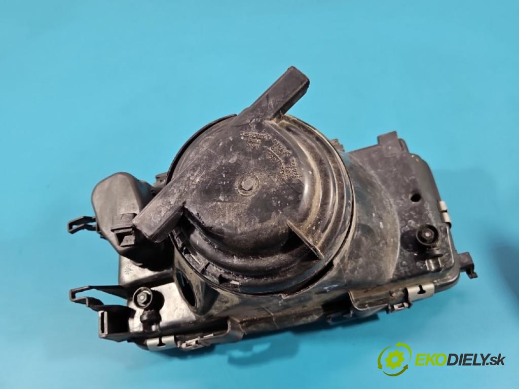 Audi 80 B3 1986-1991 1.8 vstřik: mech 90 hp manual 66 kW 1760 cm3 4- světlo pravý  (Pravé přední světlo)