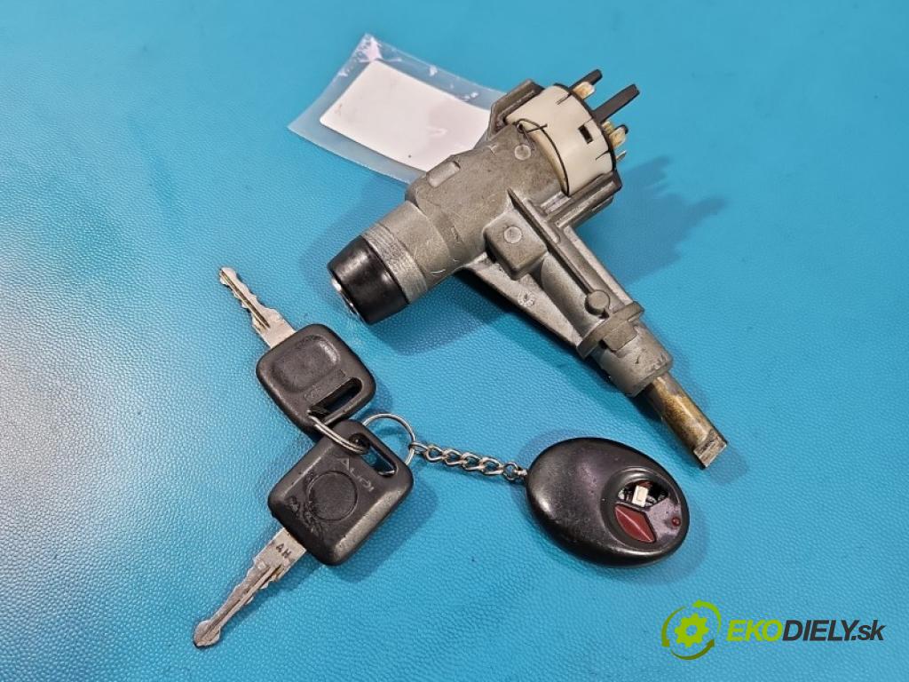 Audi 80 B3 1986-1991 1.8 injekcia: mech 90 HP manual 66 kW 1760 cm3 4- Spínačka 893905851D (Spínacia skrinka)