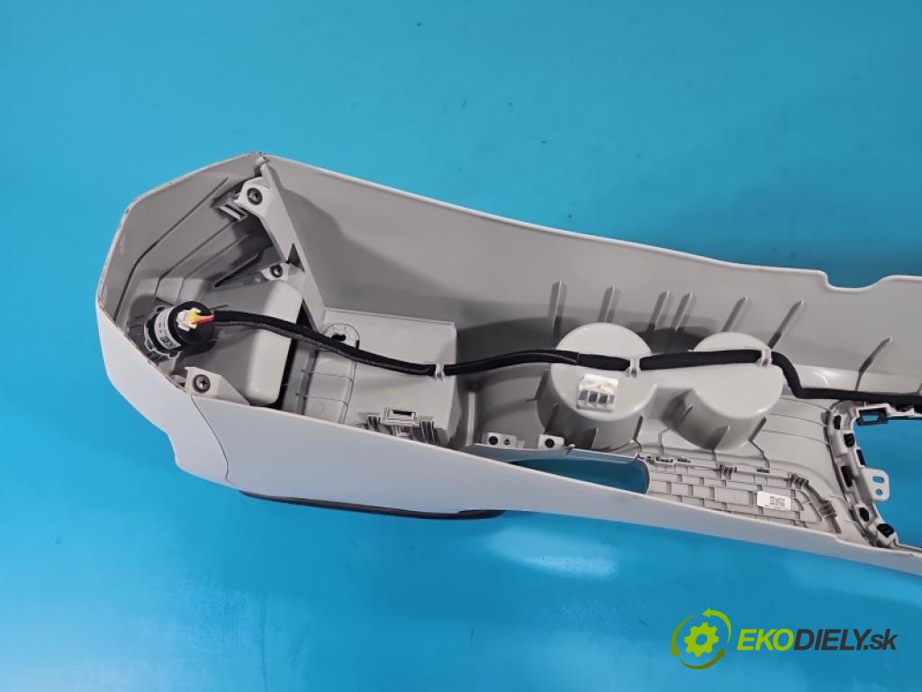 Hyundai i20 III 2020- 1.0 T 100 HP manual 73.5 kW 998 cm3 5- operadlo 84617-Q0000YPK (Lakťová opierka)
