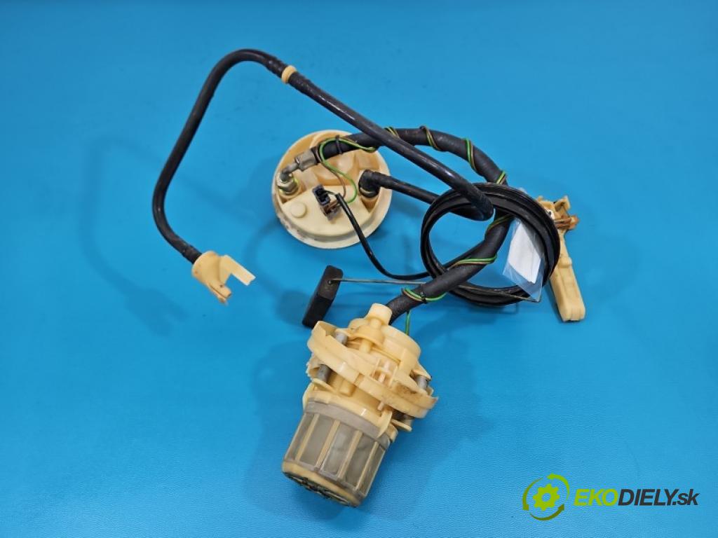 Audi 80 B4 1991-1994 2.0 8V 90 HP manual 66 kW 1984 cm3 4- čerpadlo palivo 8A0201319