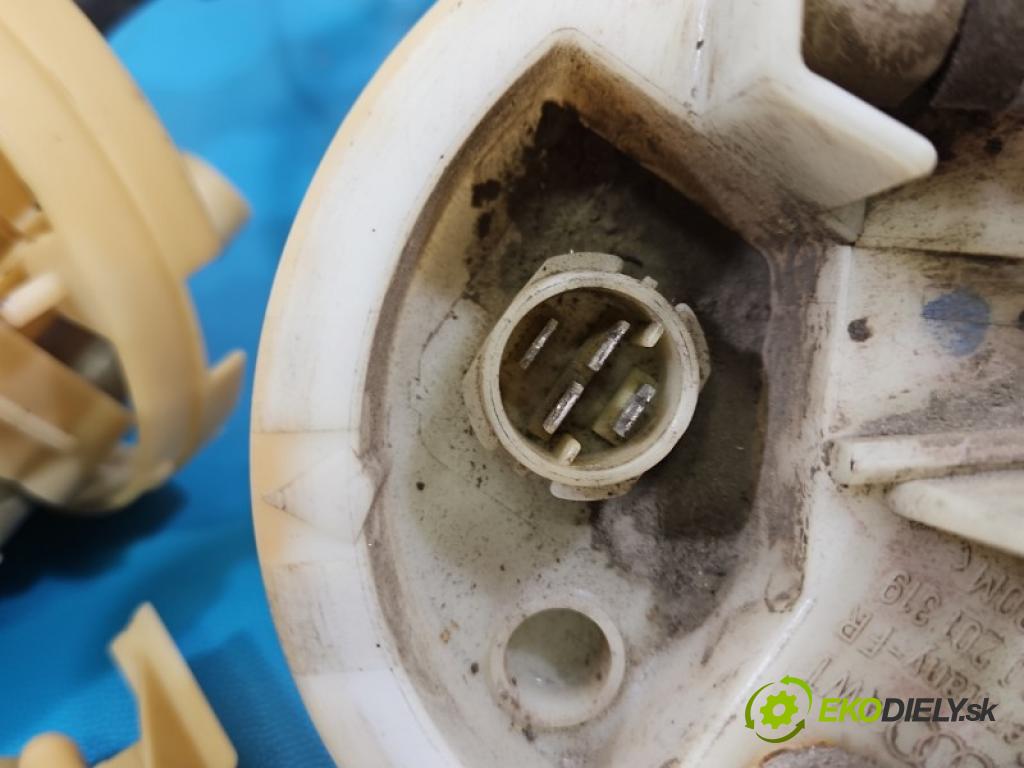 Audi 80 B4 1991-1994 2.0 8V 90 HP manual 66 kW 1984 cm3 4- čerpadlo palivo 8A0201319