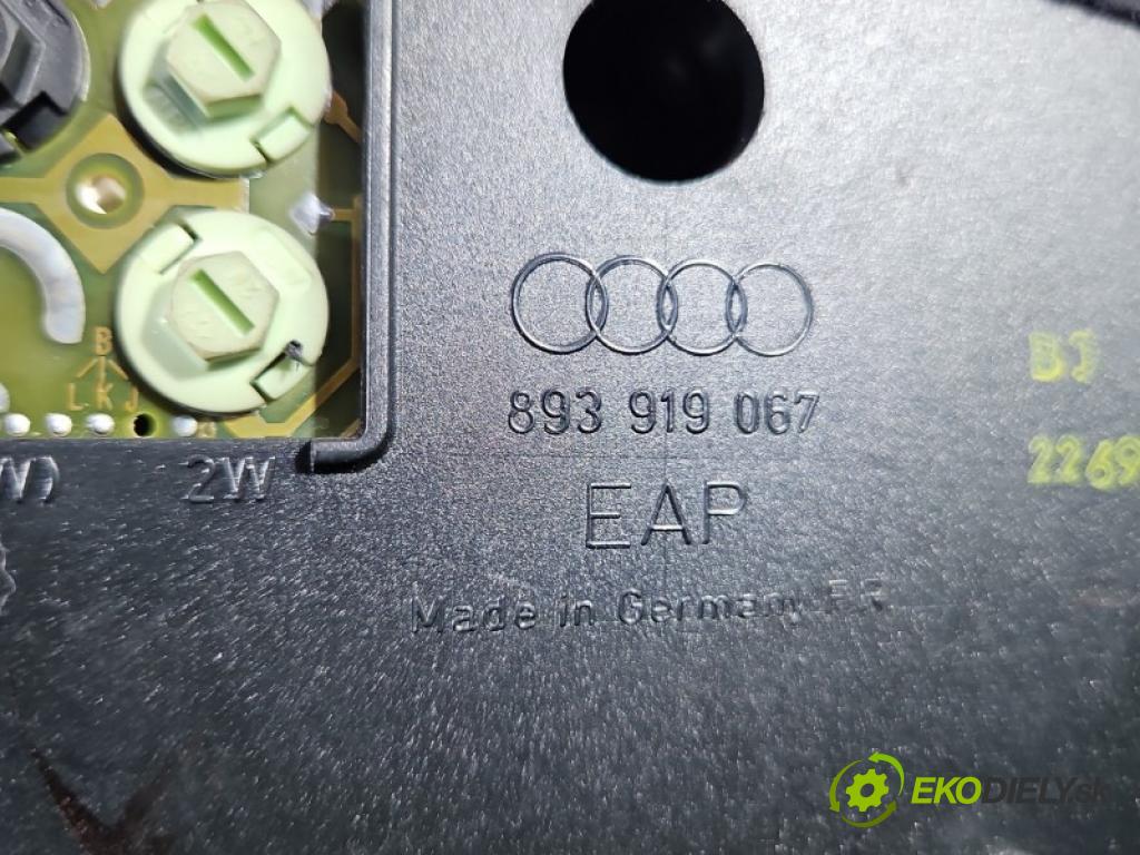 Audi 80 B4 1991-1994 2.0 8V 90 HP manual 66 kW 1984 cm3 4- prístrojovka/ budíky 893919067 (Prístrojová doska)