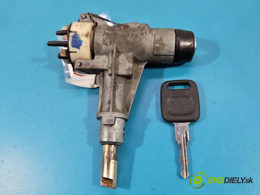 Audi 80 B4 1991-1994 2.0 8V 90 HP manual 66 kW 1984 cm3 4- Spínačka  (Spínacia skrinka)