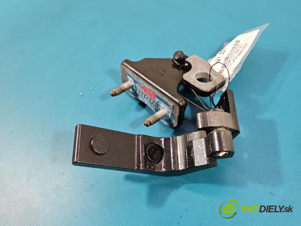 Mercedes C W206 2021- 1.5 T 254915 170 HP automatic 125 kW 1496 cm3 4- Závěs: dvere zadné ľavý