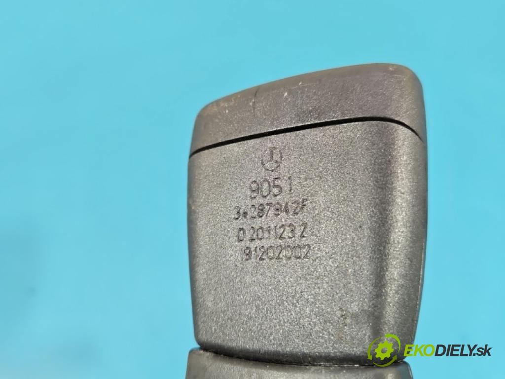 Mercedes C W206 2021- 1.5 T 254915 170 HP automatic 125 kW 1496 cm3 4- pas bezpečnosť: zadné pravý 20686059009051