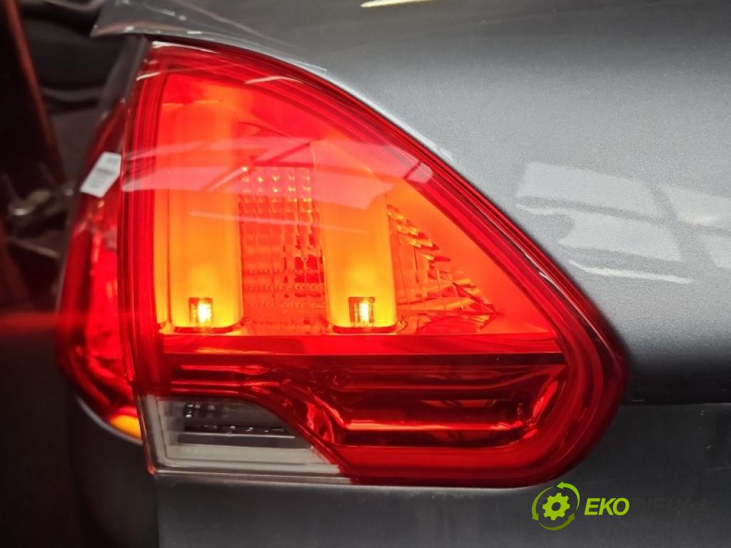 Peugeot 2008 I 2013-2019 1.6 16V 120 HP manual 88 kW 1598 cm3 5- svetlo / reflektor zadné ľavé kufrové dvere 9678074480
