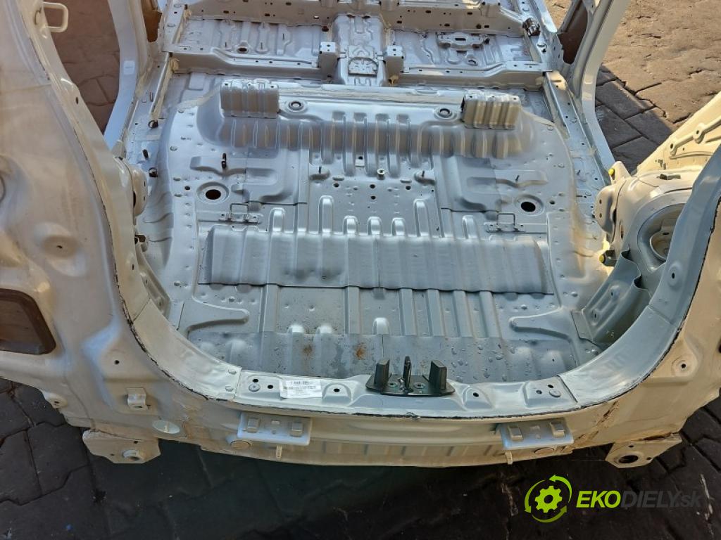 Leapmotor T03 0.0 95 HP automatic 70 kW 1 cm3 5- pas zadní: