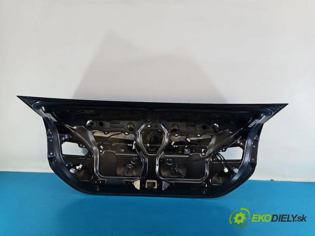 Toyota Corolla E16/E18  2013-2019 1.6 16V 132  HP automatic 97 kW 1598 cm3 4- zadna kufor  (Kapota zadná (kufor))