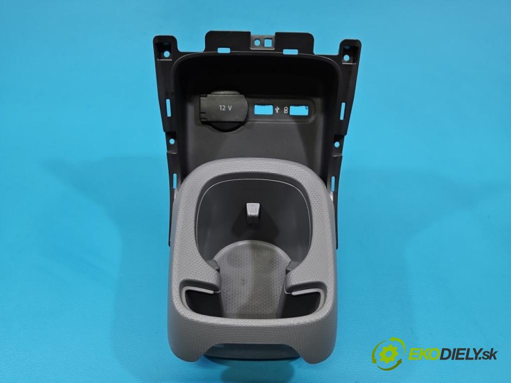 Leapmotor T03 0.0 95 hp automatic 70 kW 1 cm3 5- Rukojeť: na napoje:  (Držák nápojů)