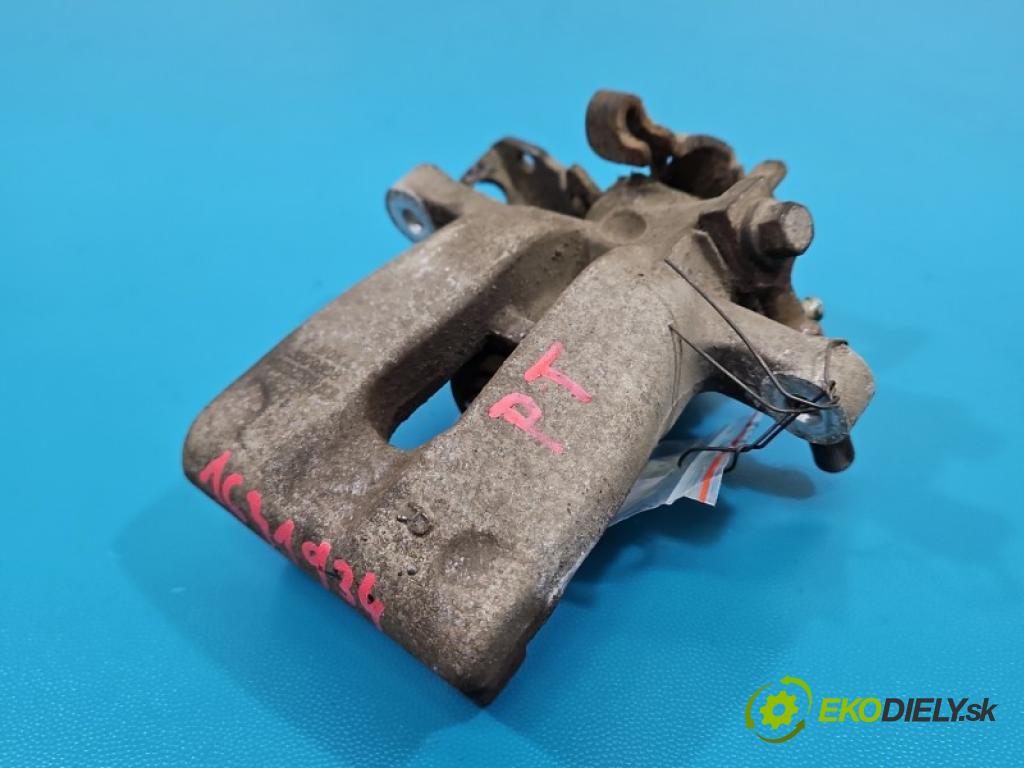 Opel Astra II 1998-2009 1.6 16V 101 HP manual 74 kW 1598 cm3 5- brzdič zadné pravý  (Kľučka dverí ostatné)