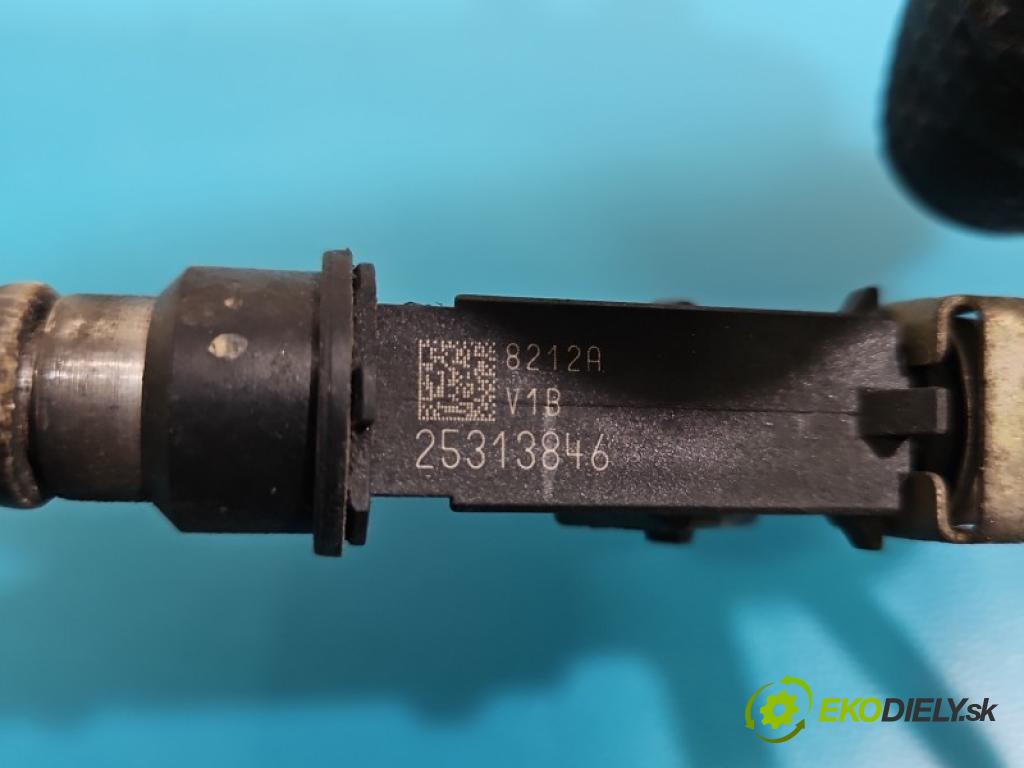 Opel Astra II 1998-2009 1.6 16V 101 hp manual 74 kW 1598 cm3 5- vstřikovač benzín: 25313846