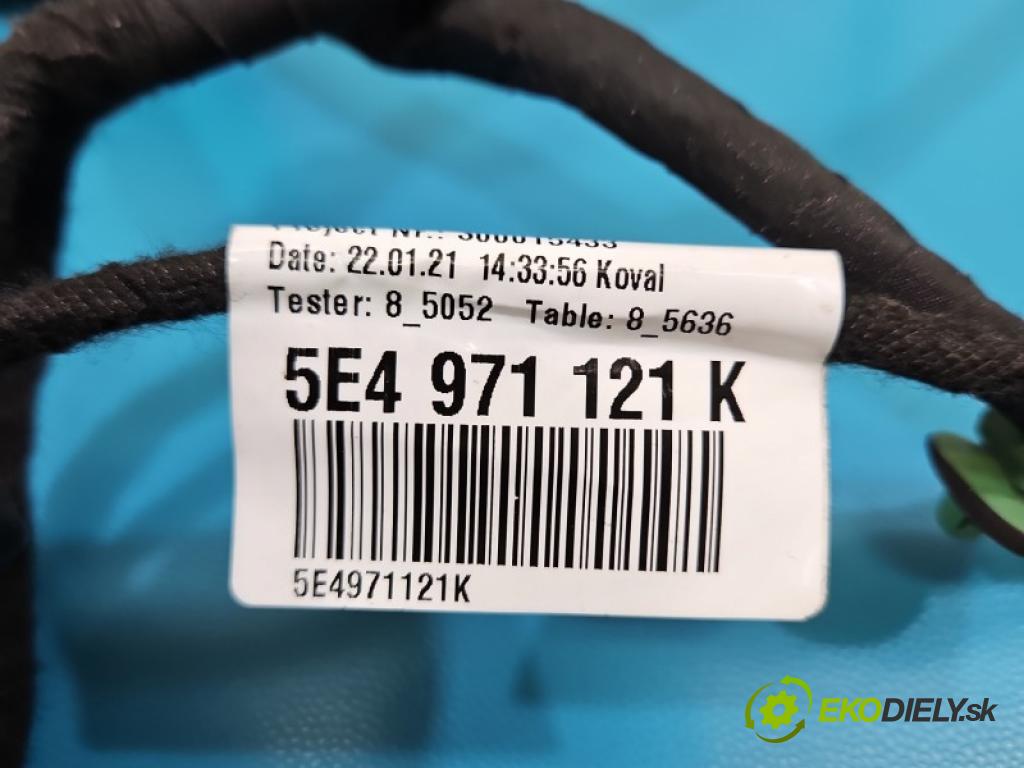 Skoda Octavia IV 2019- 2.0 tdi 150 hp automatic 110 kW 1968 cm3 5- Balíček: dveře přední pravých 5E4971121K