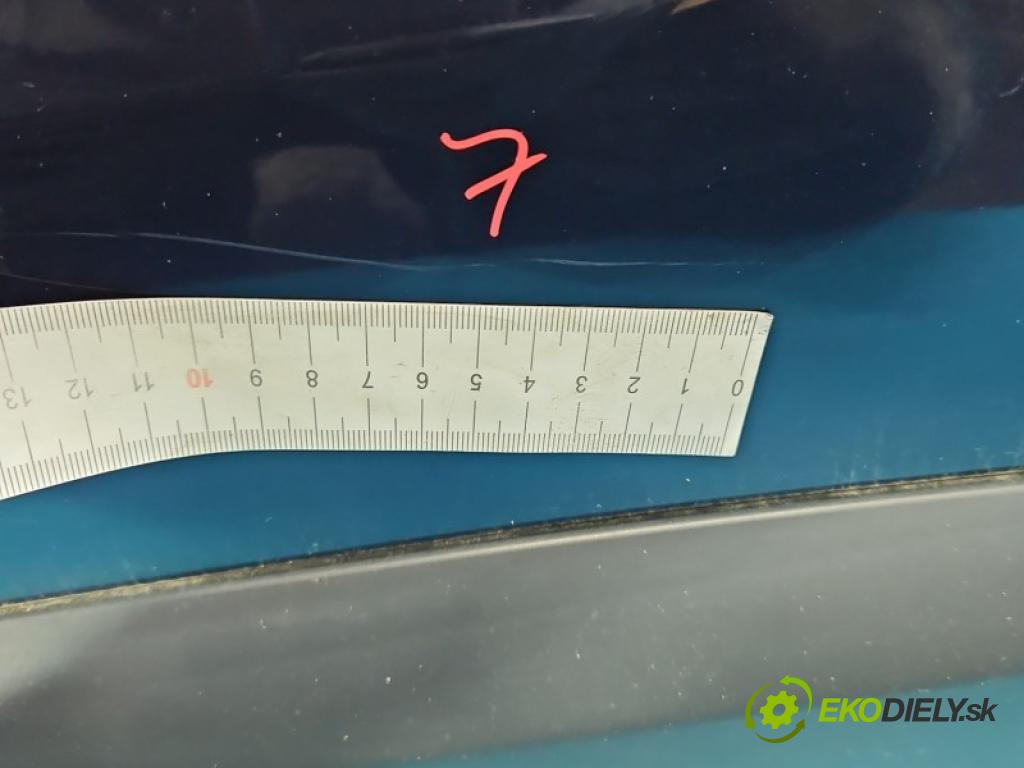Jaguar F-Pace 16- 2.0d 179KM manual 132 kW 1999 cm3 5- dveře zadní levé  (Klika dveří ostatní)