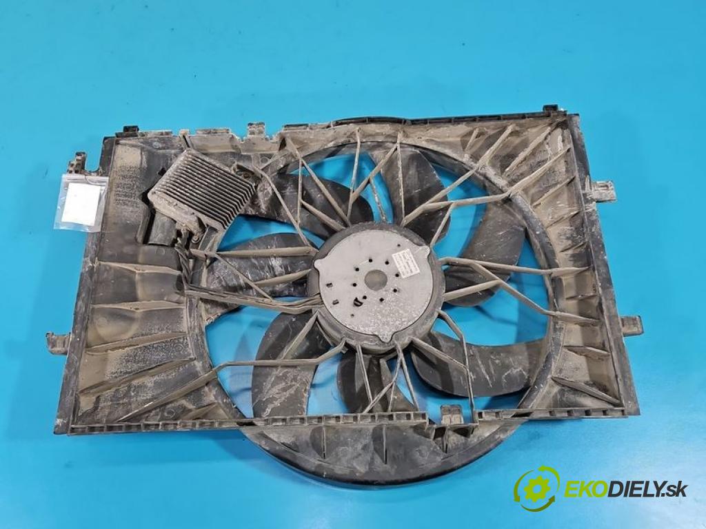 Mercedes C W203 2000-2007 2.0 8V 129 hp manual 95 kW 1998 cm3 4- ventilátor chladič A2035000193