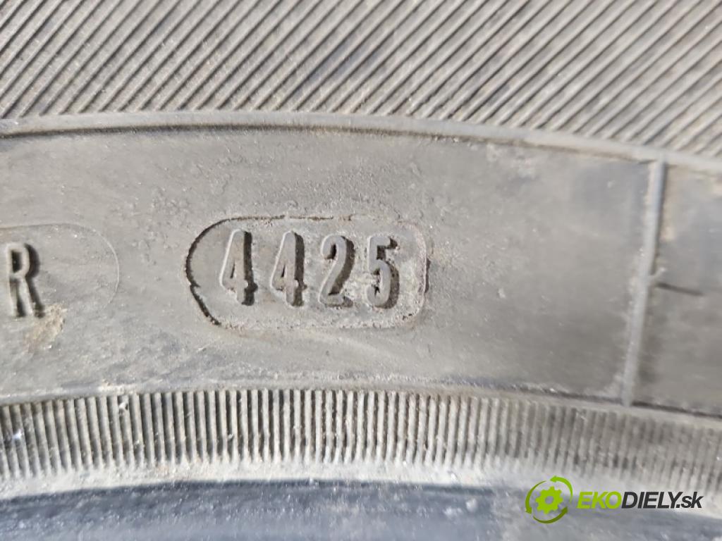 Audi A4 B6 2000-2004 1.8 T 150 HP manual 110 kW 1781 cm3 4- pneumatika zimné pár
