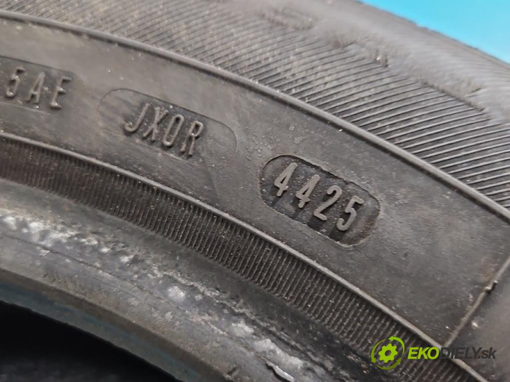 Audi A4 B6 2000-2004 1.8 T 150 HP manual 110 kW 1781 cm3 4- pneumatika zimné pár