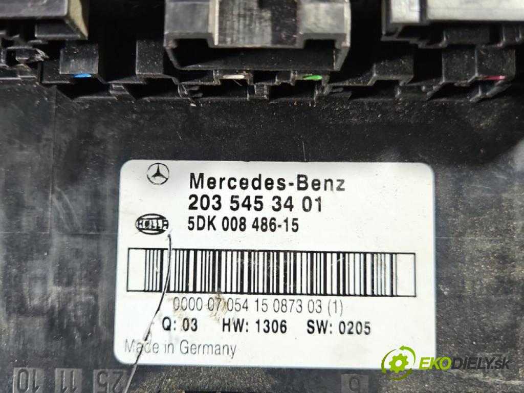 Mercedes C W203 2000-2007 2.0 8V 129 hp manual 95 kW 1998 cm3 4- skříňka pojistková 2035453401 (Pojistková skříňka)