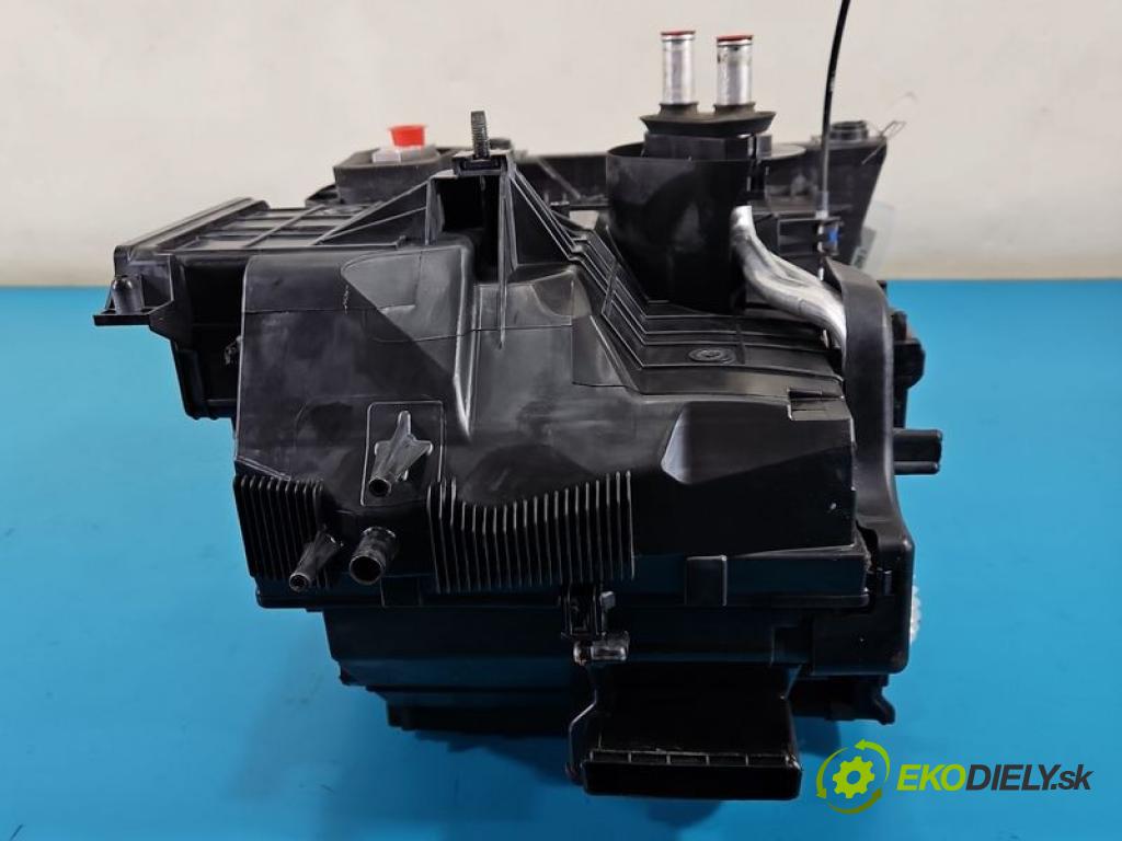 Honda HR-V II 2013-2021 1.6 i-DTEC 120 hp manual 88 kW 1597 cm3 5- obal 79020-T8M-G812-M1