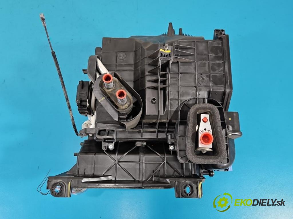Honda HR-V II 2013-2021 1.6 i-DTEC 120 hp manual 88 kW 1597 cm3 5- obal 79020-T8M-G812-M1