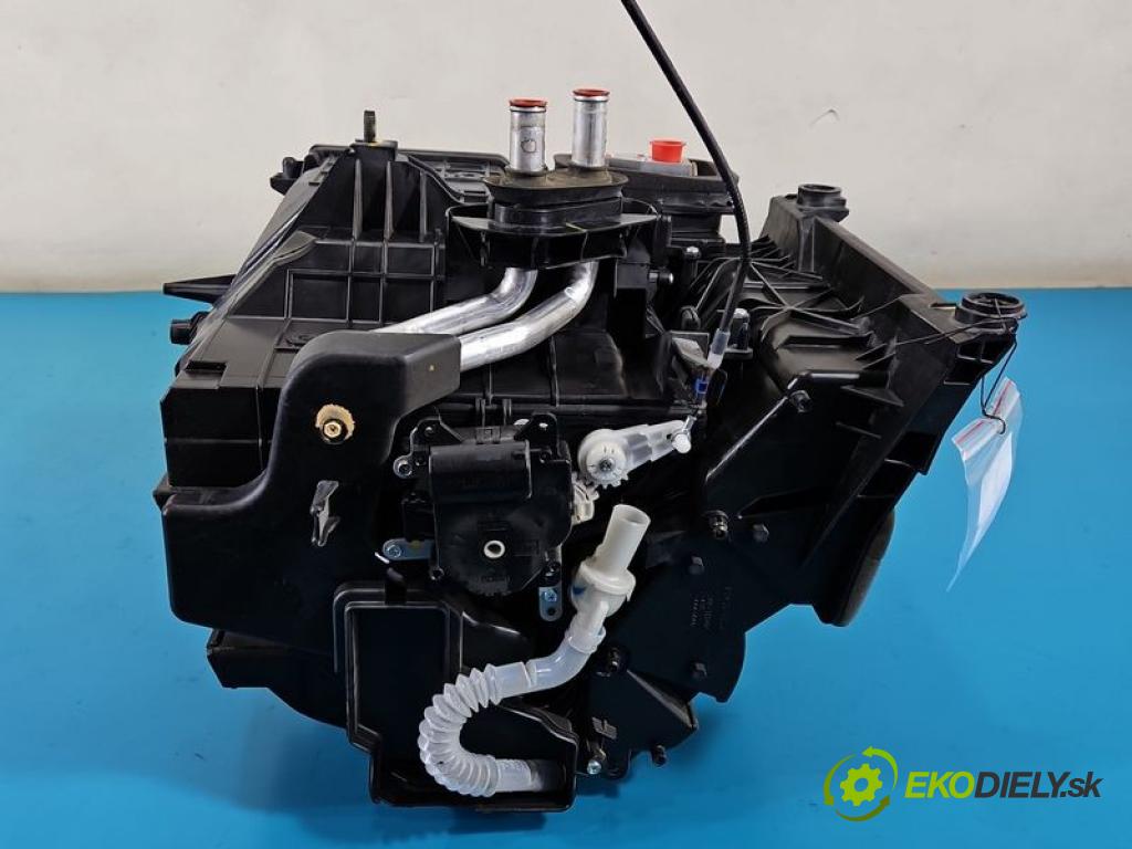 Honda HR-V II 2013-2021 1.6 i-DTEC 120 hp manual 88 kW 1597 cm3 5- obal 79020-T8M-G812-M1
