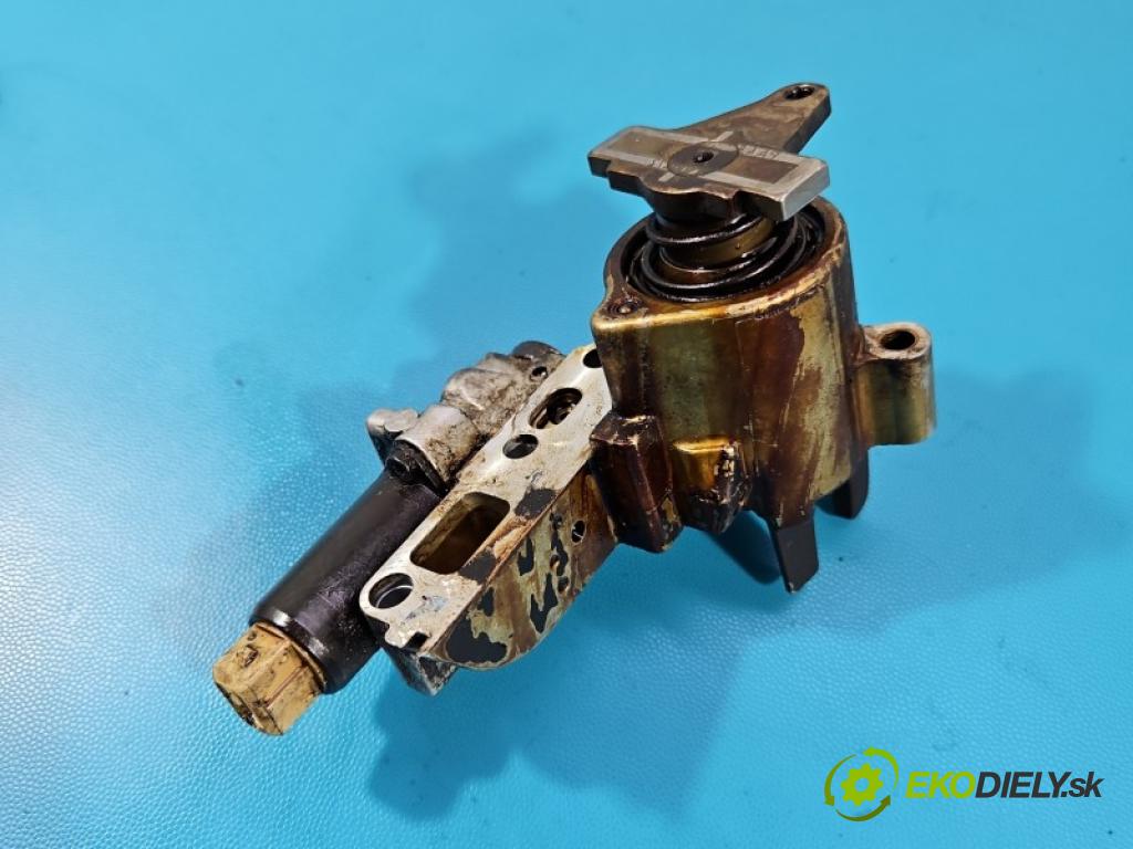 Audi A4 B6 2000-2004 1.8 T 150 hp manual 110 kW 1781 cm3 4- Napínák 058109088D