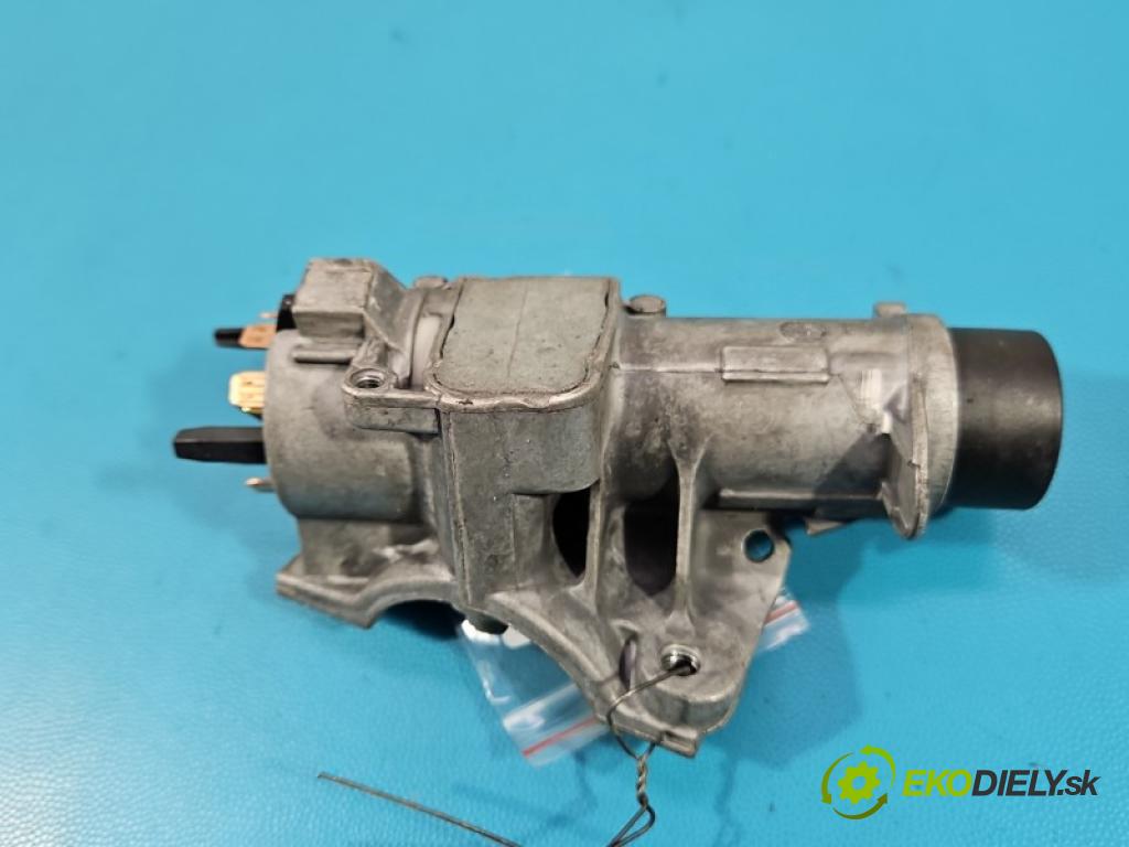 Audi A4 B6 2000-2004 1.8 T 150 hp manual 110 kW 1781 cm3 4- spínací skříňka 4B0905851C (Spínací skříňka)