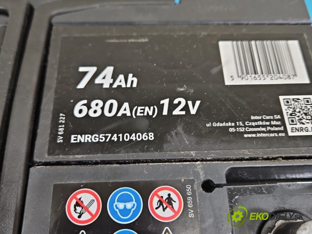 Ford Mondeo Mk2 1996-2000 1.8 16V 116 hp manual 85 kW 1796 cm3 5- Akumulator automobilový