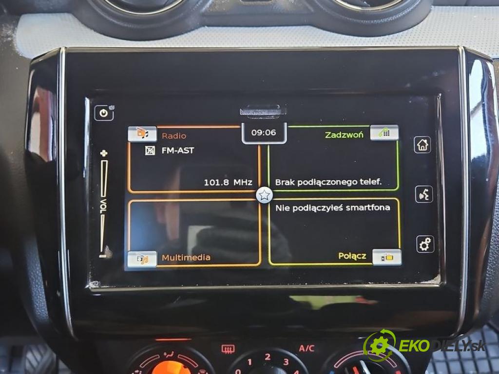 Suzuki Swift Mk8 2017-2024 1.2 16V 90 hp manual 66 kW 1242 cm3 5- Radio továrna: 39920-52R05