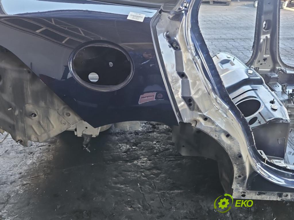 Jaguar F-Pace 16- 2.0d 179KM manual 132 kW 1999 cm3 5- blatnik zadní pravý