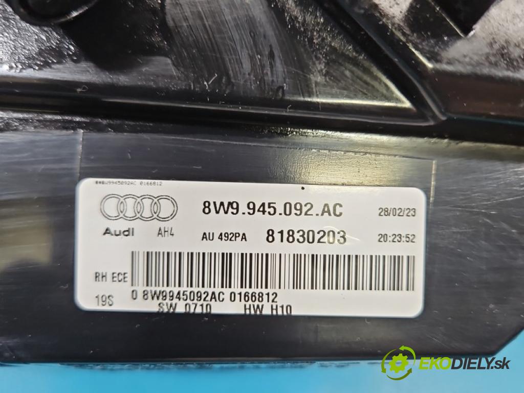 Audi A4 B9 2015-2024 2.0 tdi 204 HP automatic 150 kW 1968 cm3 5- svetlo / reflektor zadné pravé blatník 8W9945092AC
